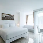 B2 Phuket Premier Hotel