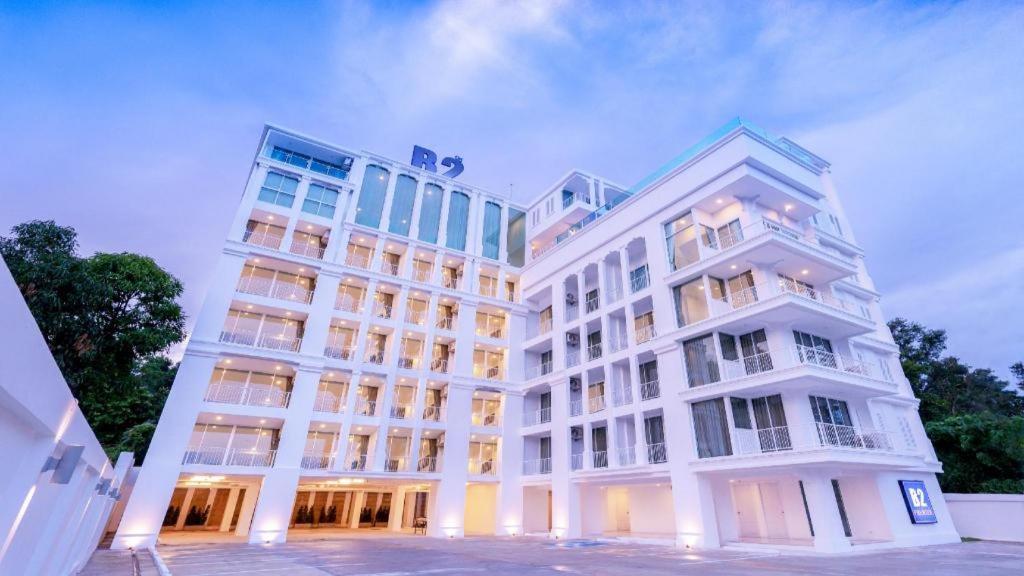 Hotel B2 Phuket Premier Phuket