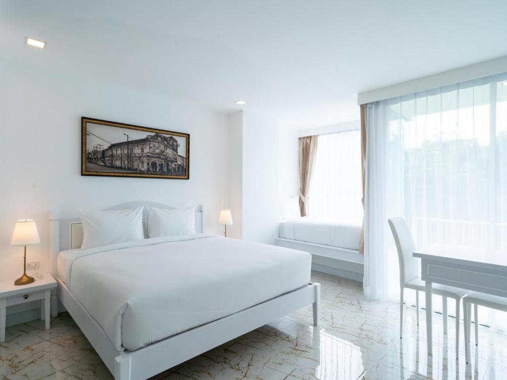 B2 Premier Hotel