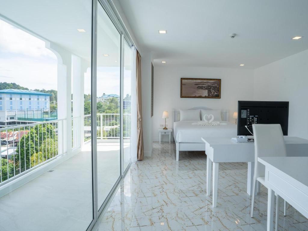Hotel B2 Premier Phuket